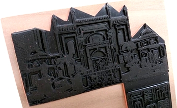 �ϖ��S����ɂĕ����E����